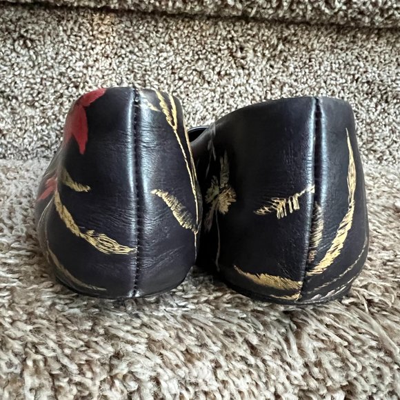 Balenciaga Women's Black Floral Leather Ballet Flats - Picture 5 of 12